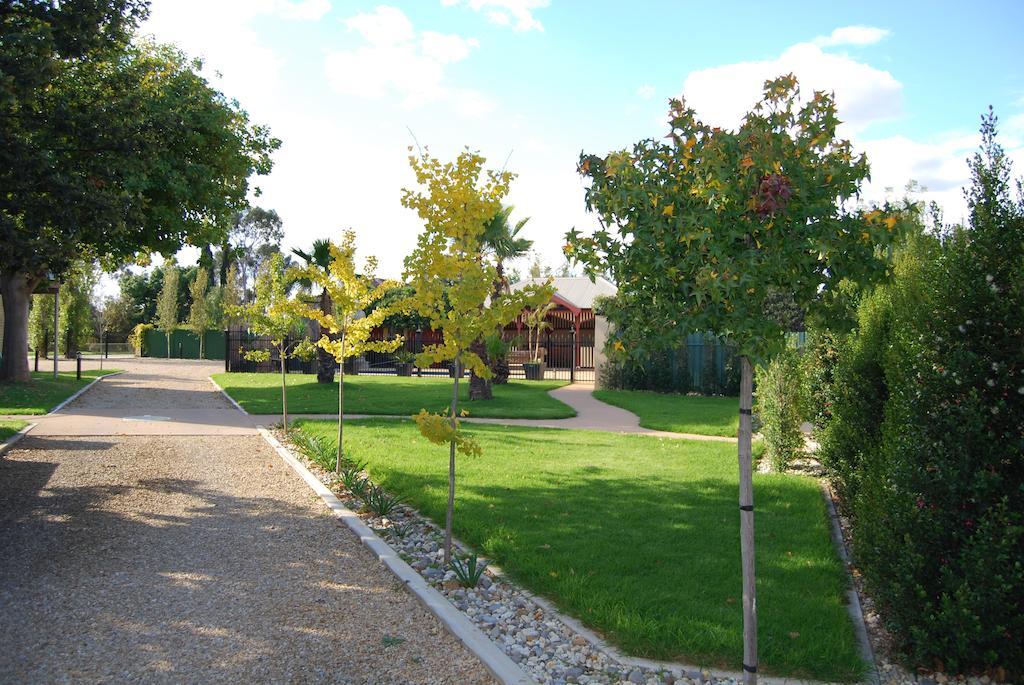 Barossa Valley Apartments Тананда Екстериор снимка